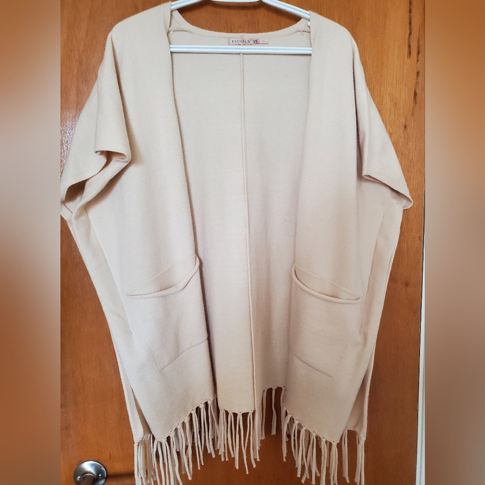 Esqualo XS-XL Cream Knit Shawl or Shrug with pockets and fringe detail